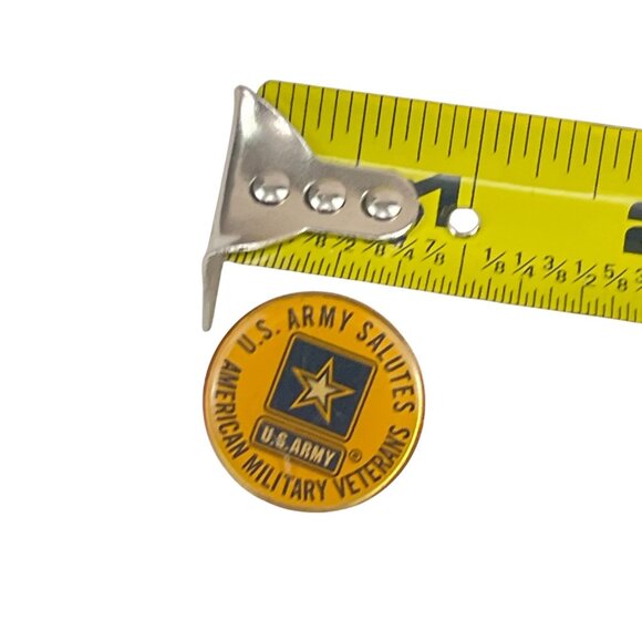 U.S. Army Salutes American Military Veterans Lapel Pin Gold-Tone  Collectible - Picture 5 of 5
